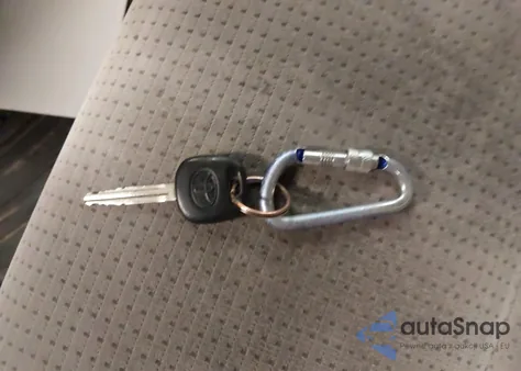 2007 Toyota Sienna Le z USA, uszkodzony, nr VIN 5TDZK23C77S060447